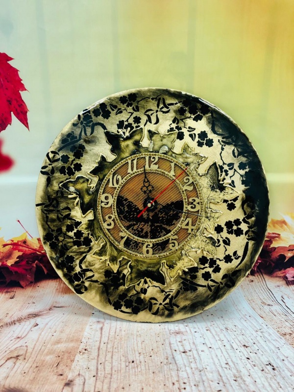 Часы настенные ручной работы "Бабочки"